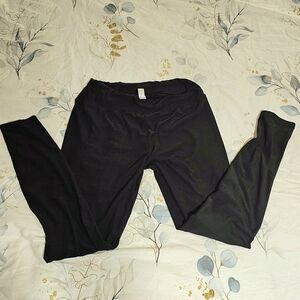 LuLaRoe Classic Black Leggings